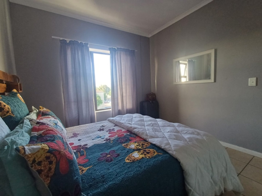 2 Bedroom Property for Sale in Brackenfell Central Western Cape